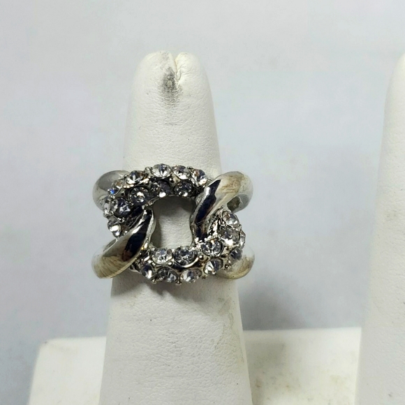Isaac Mizrahi silver with rhinestones ring - Picture 1 of 4